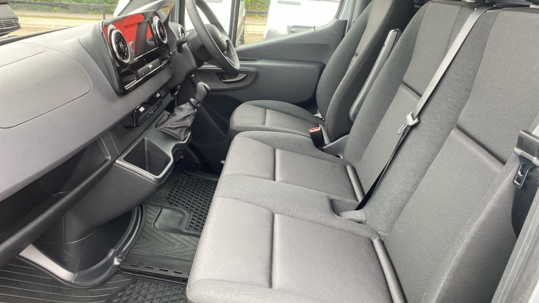 Mercedes-Benz Sprinter 315Cdi L2 Diesel Rwd 3.5t H2 Pro Van